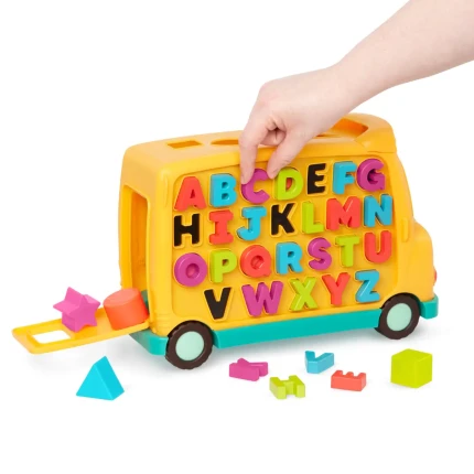 AlphaBus – Autobus z alfabetem magnetycznym / B.Toys BX2201Z