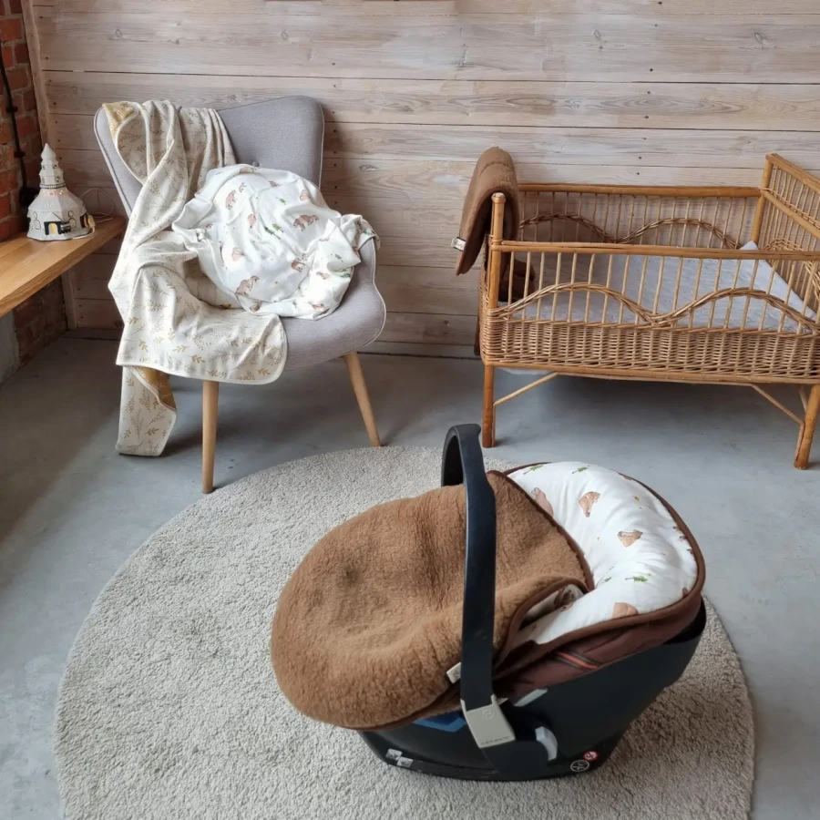Śpiworek do fotelika samochodowego MERINO Bears / Layette