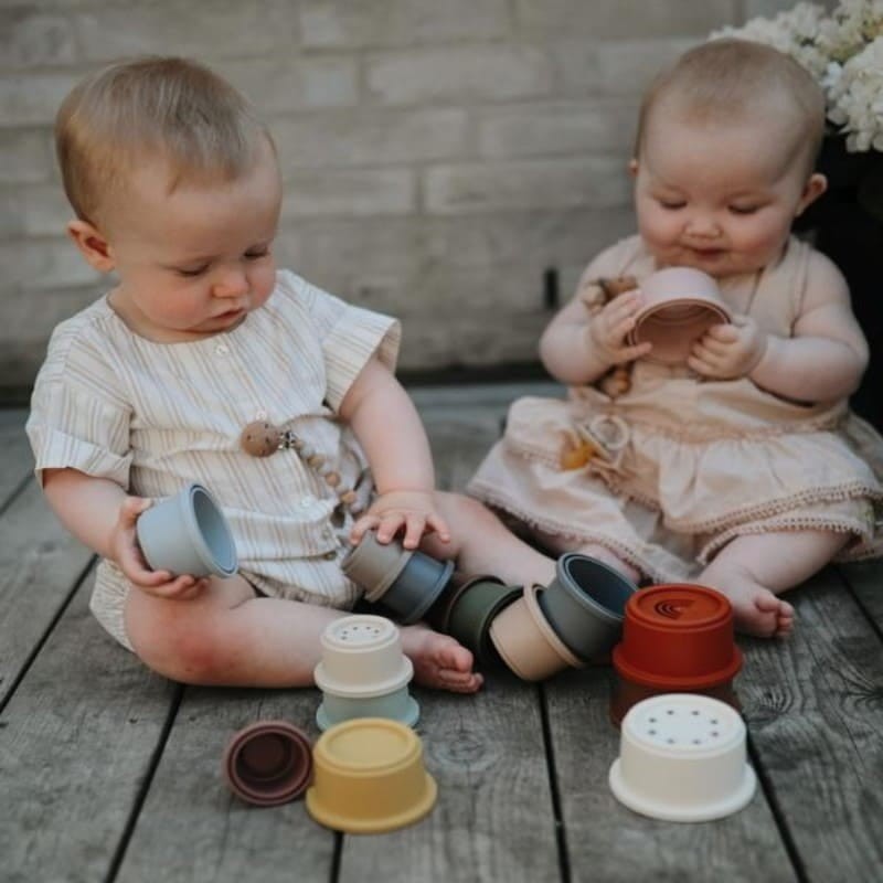 Stacking Tower - wieża z kubeczków RETRO / Mushie