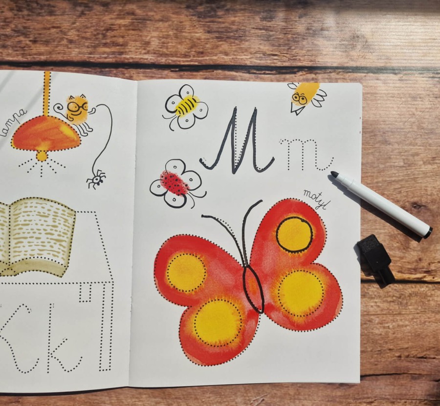 Litery. Akademia Mądrego Dziecka. Rysuję i ścieram / HarperCollins