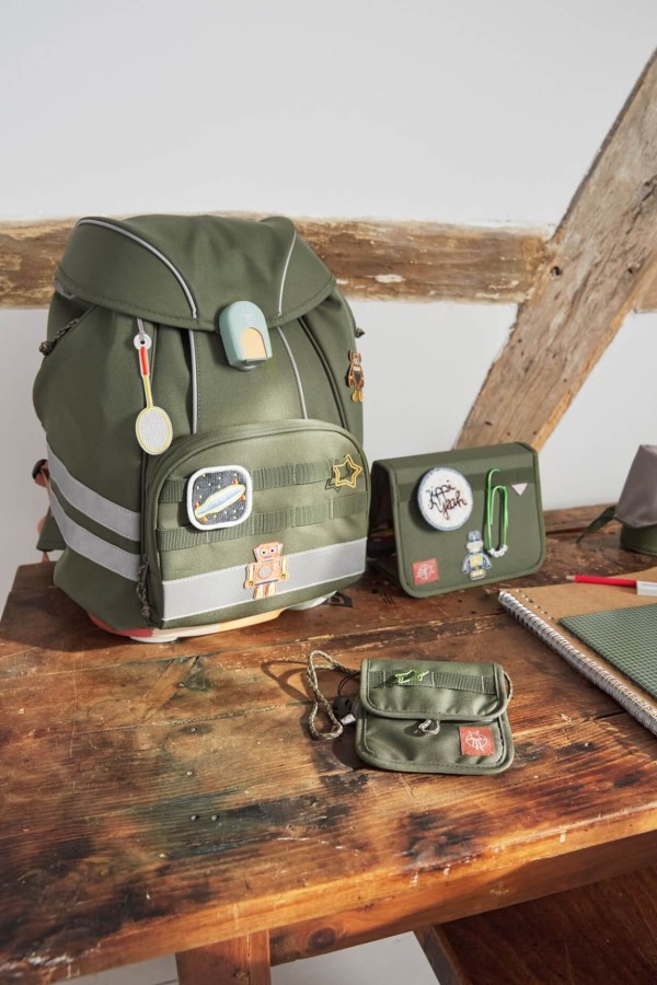 Piórnik na przybory szkolne Unique, olive / Lassig