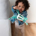 Przeciąganiec Zippee Miętowy. Zabawka sensoryczna.