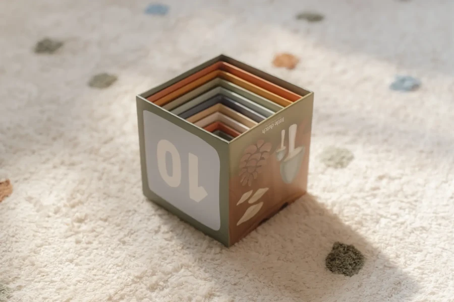 Kartonowa wieża Forest Friends FSC / Little Dutch