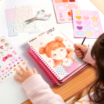 Zeszyt kreatywny małej makijażystki - Księżniczka / Mideer