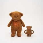 Gryzak z naturalnego kauczuku - miś caramel / Moonie