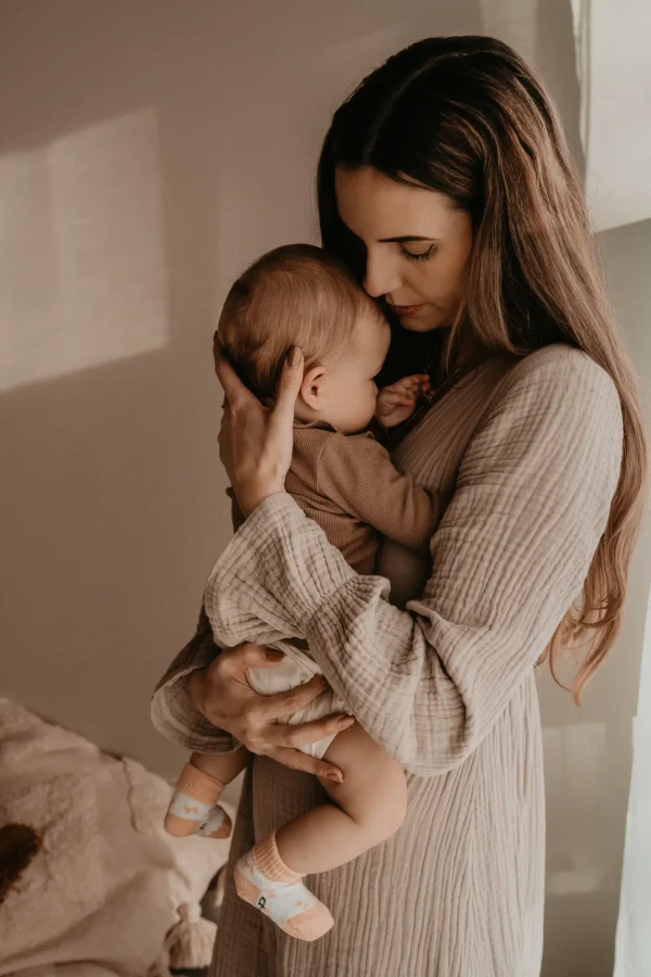 Skarpetki niemowlęce Stay-on-Socks, Party Pink / KipKep