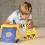 Piłkarzyki Foosbots. Boisko do gry. / Fat Brain Toys