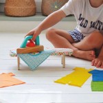 Odgrywanie ról Mia & Léo - prasowanie  / Djeco