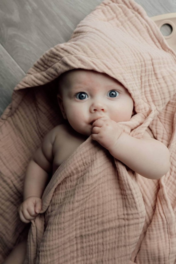 Muślinowy ręcznik z kapturkiem  - beżowy / Natruba