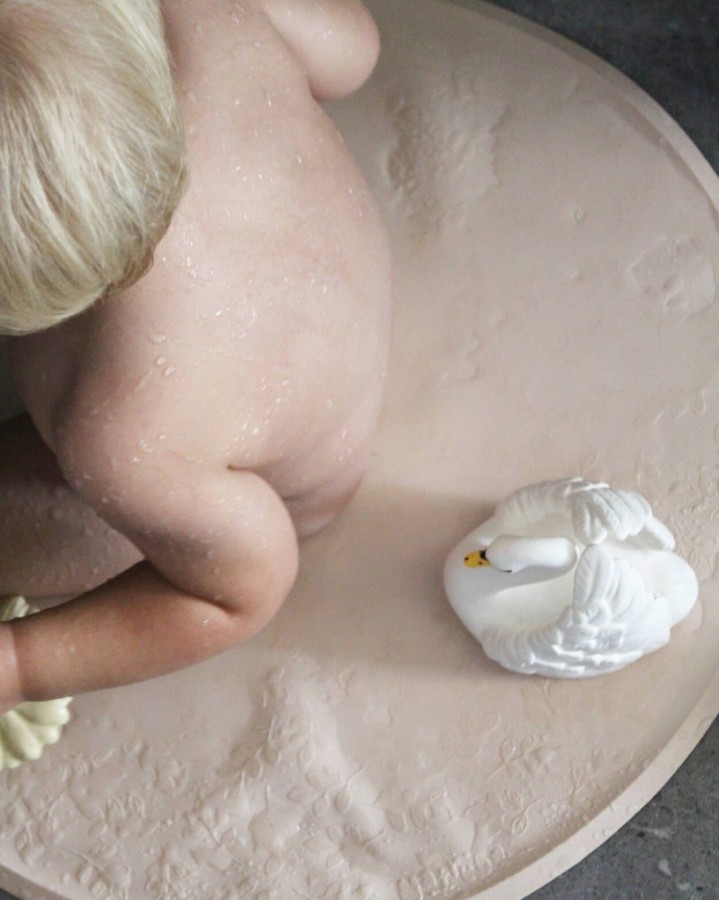 Antypoślizgowa mata do kąpieli - róż / Natruba