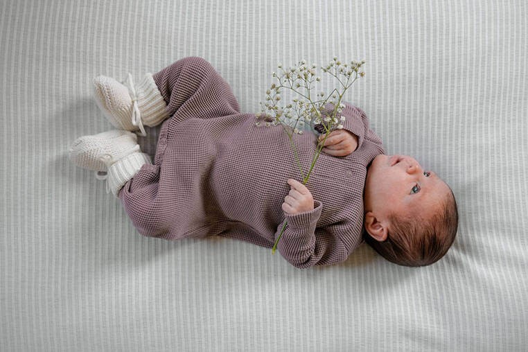 Pajacyk piżamka niemowlęca bawełniana Ciumbelle - Rose / Lodger