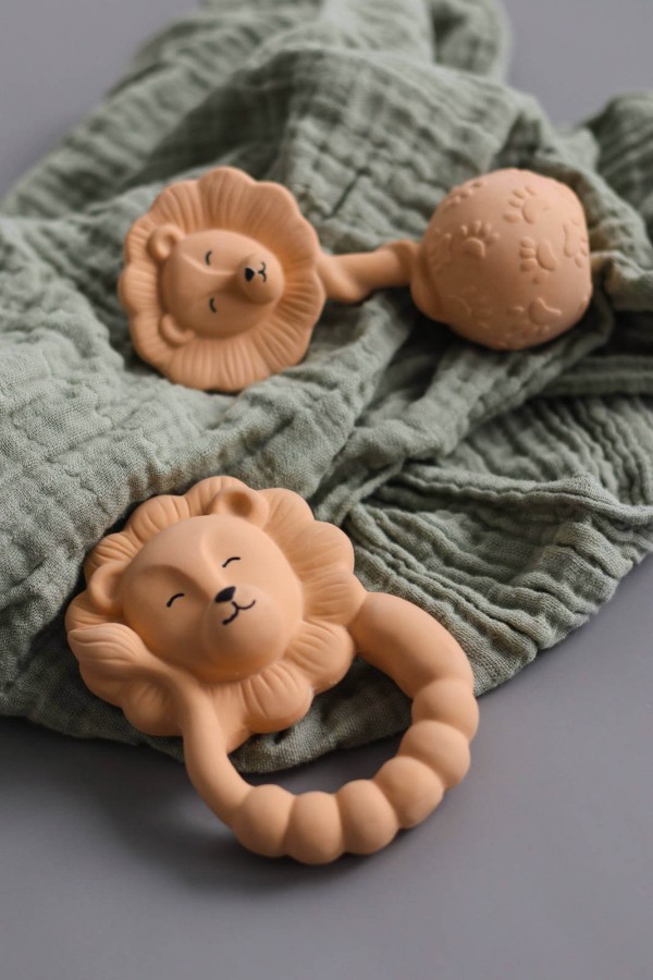 Kauczukowy gryzak z grzechotką - Lew / Natruba