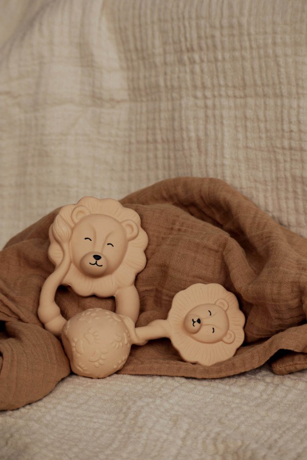 Kauczukowy gryzak z grzechotką - Lew / Natruba