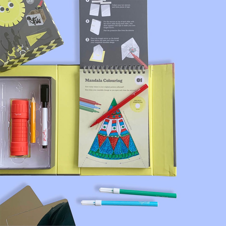 Zabawa z Optyką - Światło / Tiger Tribe