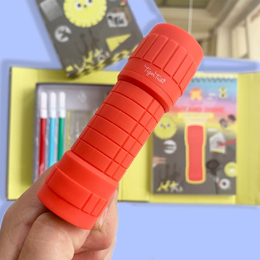 Zabawa z Optyką - Światło / Tiger Tribe