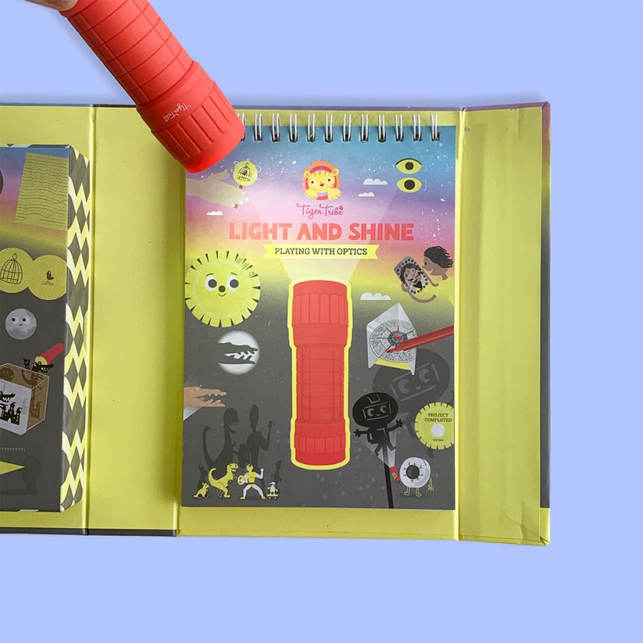 Zabawa z Optyką - Światło / Tiger Tribe