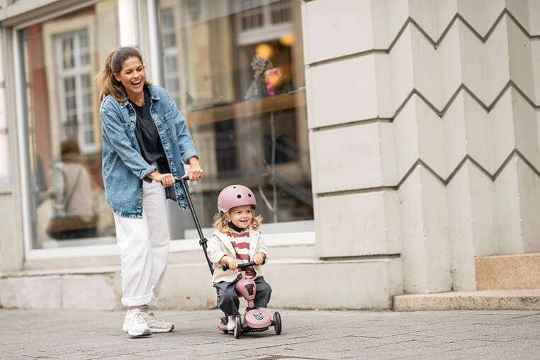 Highwaykick1 Push and Go 2w1 Jeździk i hulajnoga z rączką do prowadzenia 1-5 lat Wildberry / Scootandride