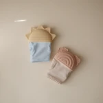 Gryzak Rękawiczka - Rainbow / Mushie