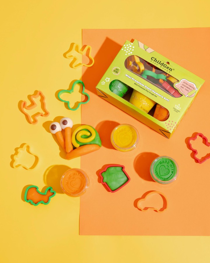 Zestaw kreatywny MAŁY ARTYSTA, 100% naturalna ciastolina i 8 kształtów / ChildGen