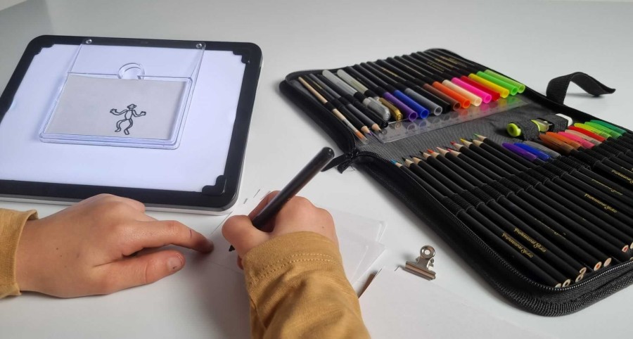 Tablet 3 w 1 z podświetleniem / Buki