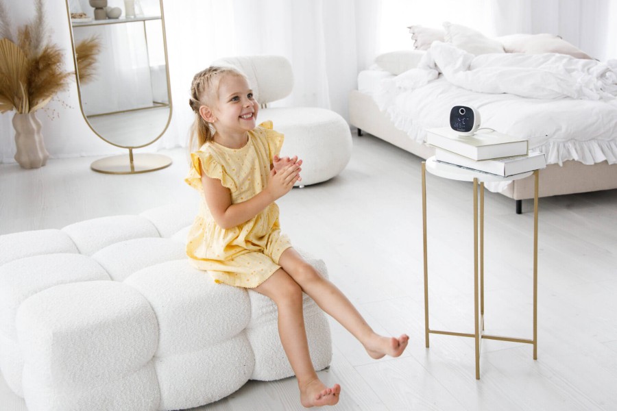 Kamera Wi-Fi Elektroniczna niania GIOsafety Smart Clock – kamera monitorująca do użytku rodzinnego / InnoGIO