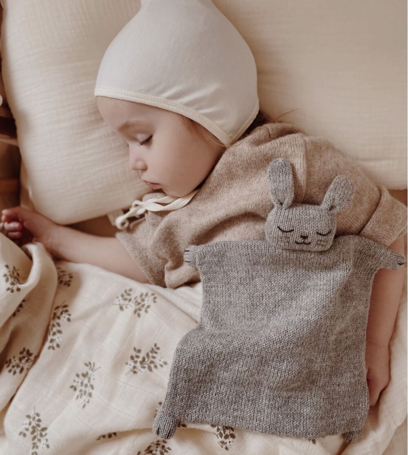 Przytulaczek z wełny aplaki - bunny grey / Main Sauvage