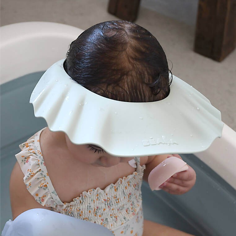 Silikonowy daszek do mycia głowy - Misty green / Beaba