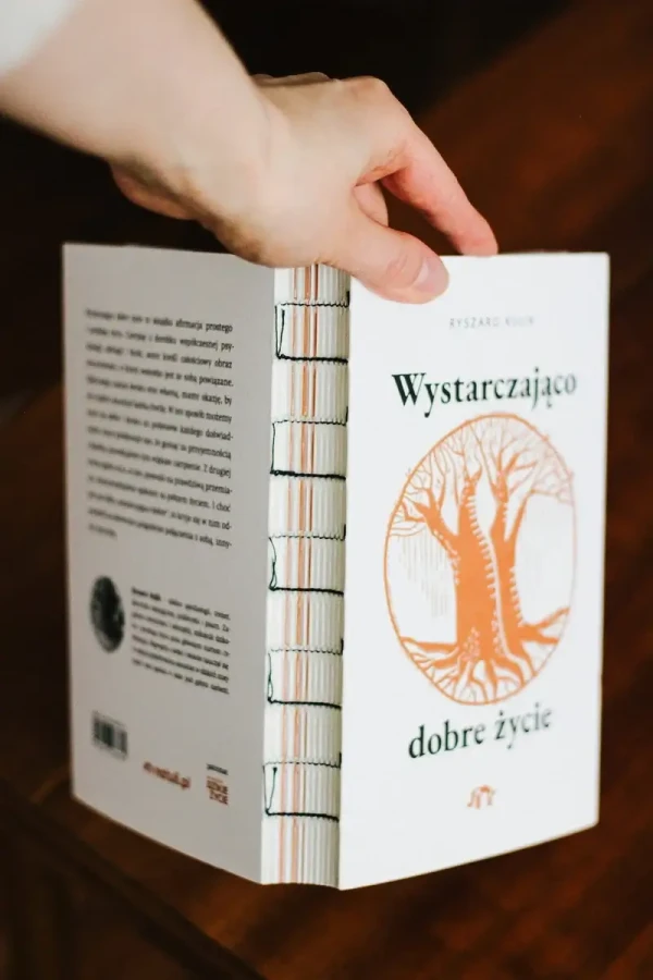 Wystarczająco dobre życie / Wydawnictwo Natuli