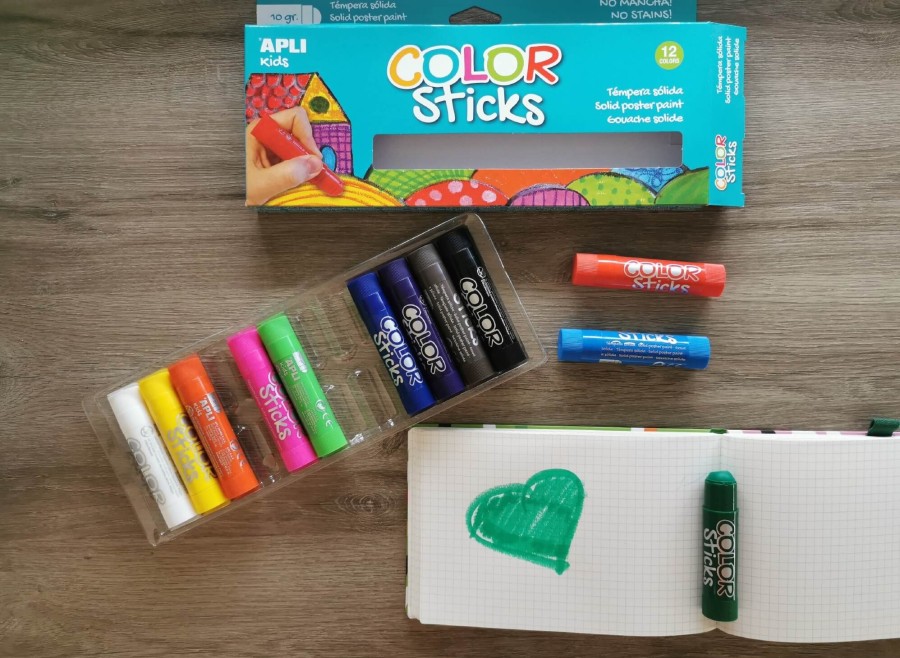 Farby w kredce - 12 kolorów / Apli Kids