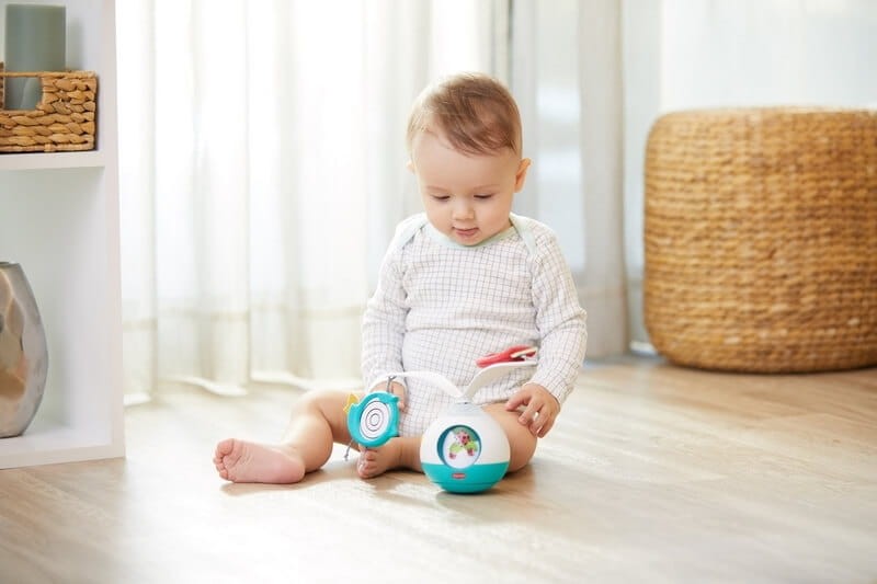 Interaktywna karuzela, czas dla brzuszka - Zabawa na łące / Tiny Love