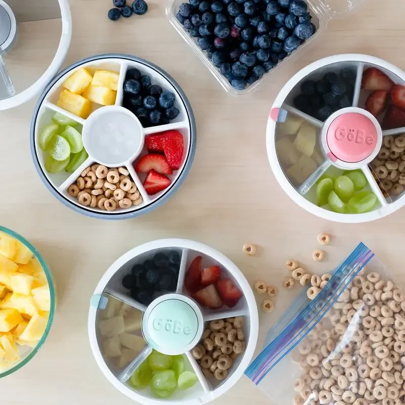 SNACK SPINNER pojemnik na przekąski, Macaron Blue / GOBE