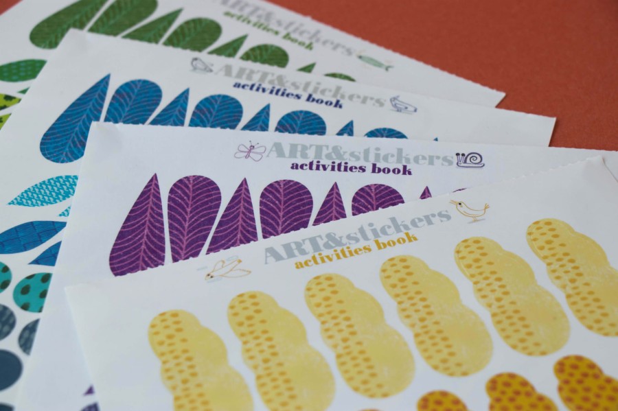 Zeszyt - kolorowanka - wyklejanka do kreatywnej zabawy, Art&Stickers / Londji