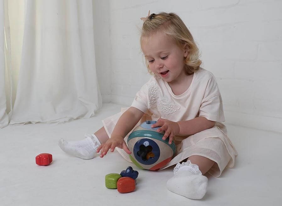 Piłka sorter kształtów 12m+ / TOLO Bio