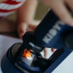 Przenośny mikroskop KIDYMICROSCOPE / Kidywolf