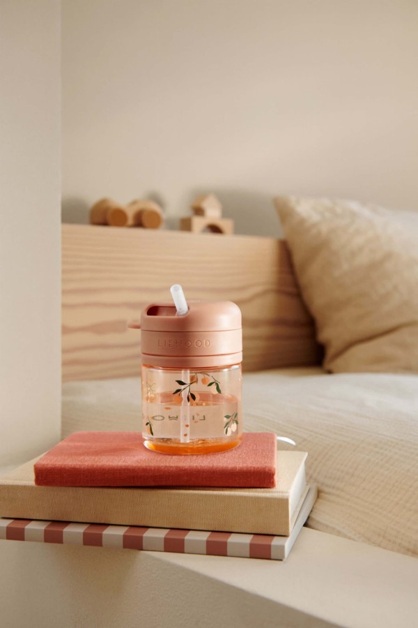 Bidon tritanowy z chowaną rurką Pavia 280ml - peach, sea shell / Liewood