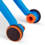 Walk 'n’ Play– muzyczny chodzik-pchacz z odpinanym panelem interaktywnym / B.toys