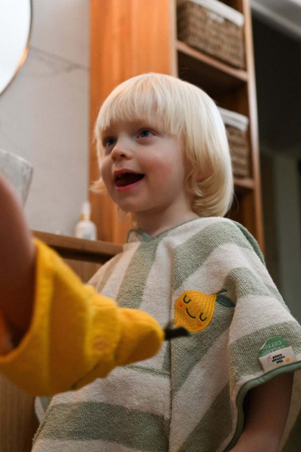 Ponczo z kapturem - Lola Lemon / the cotton cloud