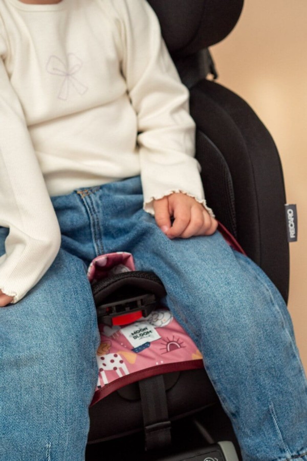 Wodoodporna podkładka do fotelika Dream Big / Moon Bloom