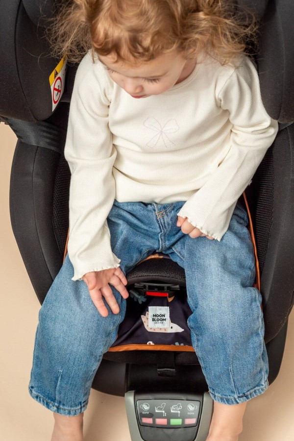 Wodoodporna podkładka do fotelika Secret Forest / Moon Bloom