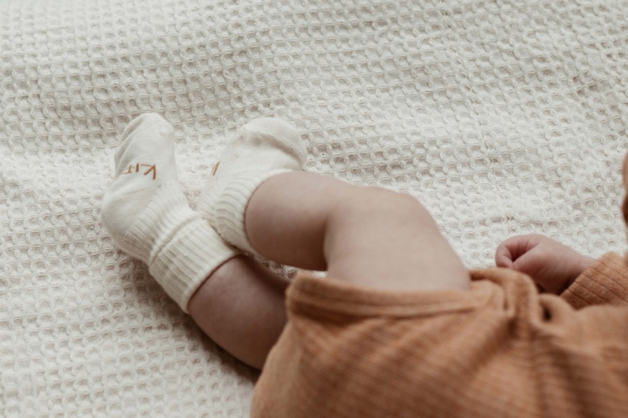 Skarpetki dla noworodków Stay-on-Socks Newborn, Off White / KipKep