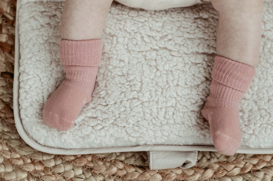Skarpetki dla noworodków Stay-on-Socks Newborn, Mauve / KipKep