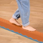Balance & Hop Beams – belki sensoryczne / B.Toys