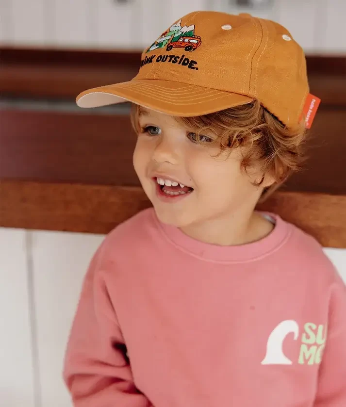 Lniana czapka z daszkiem Linen Outside / Hello Hossy