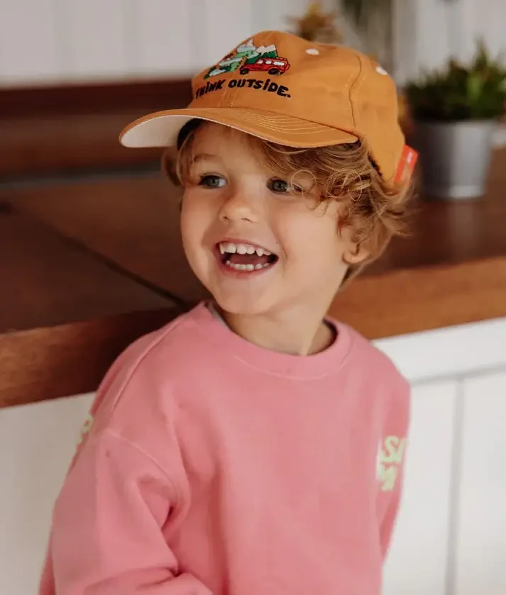 Lniana czapka z daszkiem Linen Outside / Hello Hossy