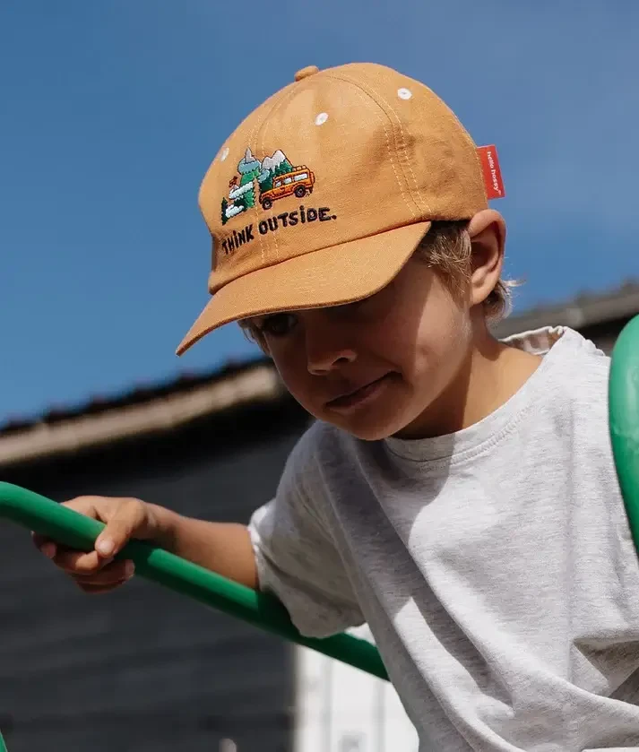 Lniana czapka z daszkiem Linen Outside / Hello Hossy