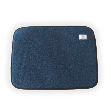 Płaska poduszka z wełny merino GRAFITOWA / Simple Wool