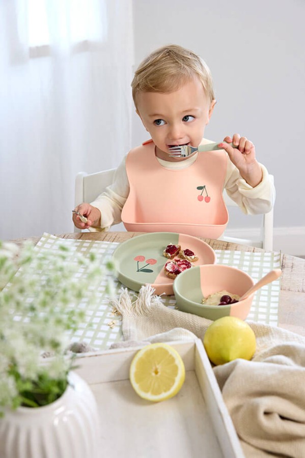 Zestaw sztućców ze stali nierdzewnej z silikonową rączką 3 el. Happy Fruits Cherry / Lassig