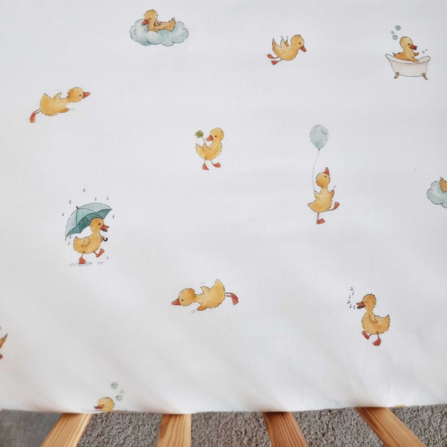 Prześcieradło do łóżeczka LUCKY DUCKY / Layette