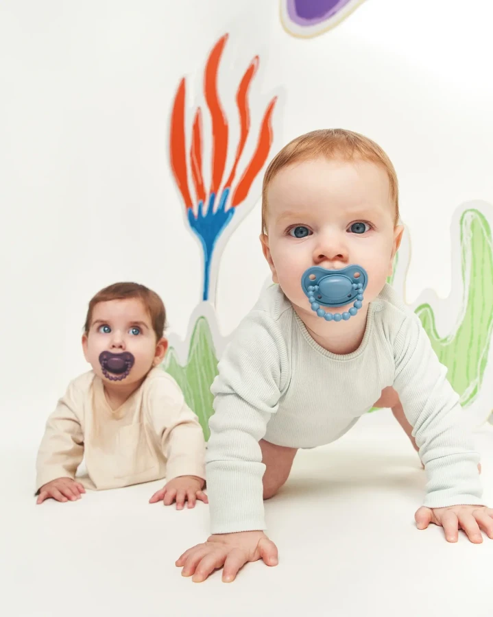 Smoczek pozycjonujący - Cloudy Blue / LUU Kids