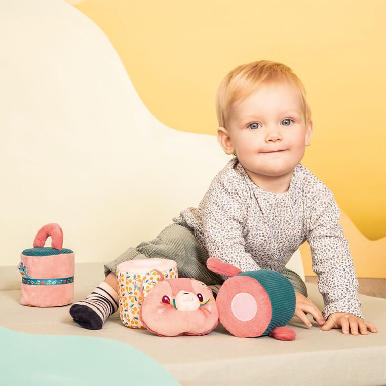 Wałek dźwiękowy 4-elementowy Kotka Jeanne 6 m+ / Lilliputiens